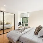 Beachfront Bliss Spacious 2Br Apt In Santa Monica